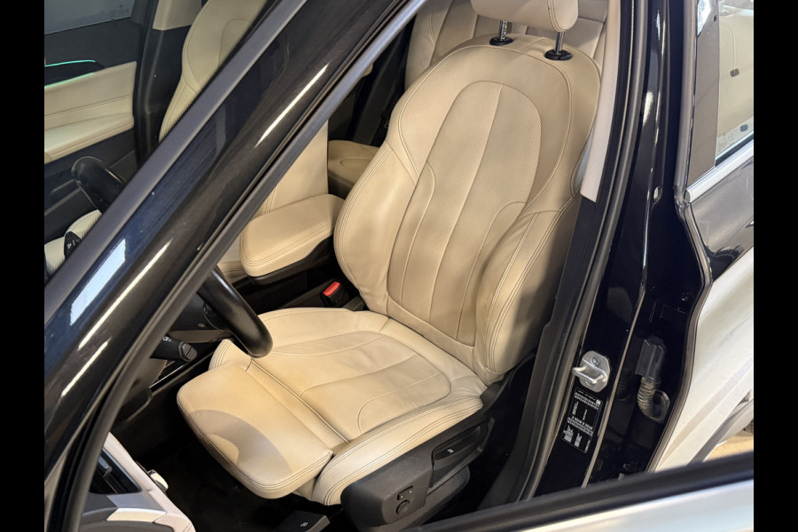 BMW X1 sDrive20i Business Edition Plus | Head UP | Trekhaak | Leder | Stoelverwarming