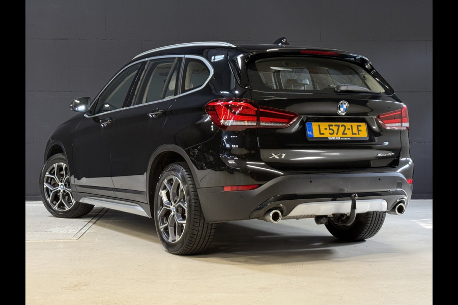 BMW X1 sDrive20i Business Edition Plus | Head UP | Trekhaak | Leder | Stoelverwarming