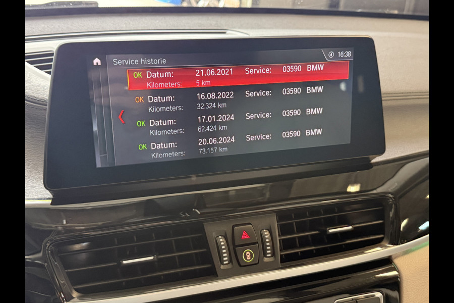 BMW X1 sDrive20i Business Edition Plus | Head UP | Trekhaak | Leder | Stoelverwarming
