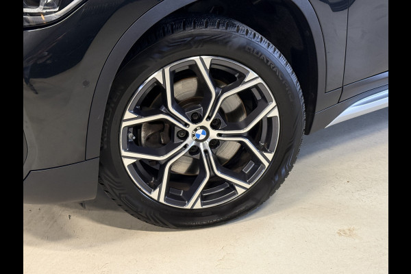 BMW X1 sDrive20i Business Edition Plus | Head UP | Trekhaak | Leder | Stoelverwarming