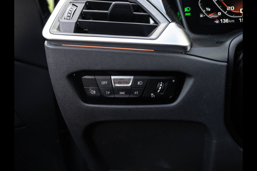 BMW 3 Serie Touring M340i xDrive 374PK | ACC | Memory | HUD | 19" LMV