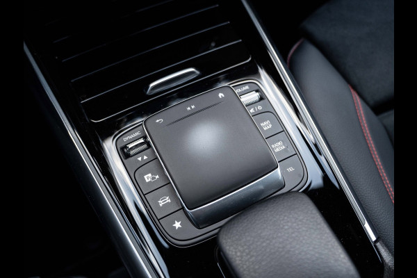 Mercedes-Benz GLA 200 Premium AMG-Line | Night Pack | Camera | Carplay | Ambient | Dealer ond.