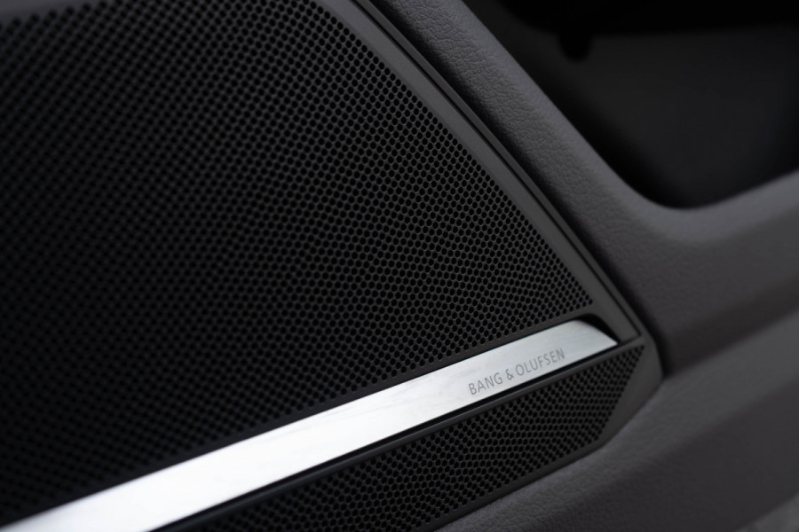 Audi A6 Avant 50 TFSI e Quattro / Head-Up Display/ Bang & Olufsen Sound System/ Cruise Control/ Panoramadak/ 220kW (300PK)