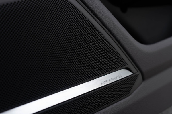 Audi A6 Avant 50 TFSI e Quattro / Head-Up Display/ Bang & Olufsen Sound System/ Cruise Control/ Panoramadak/ 220kW (300PK)