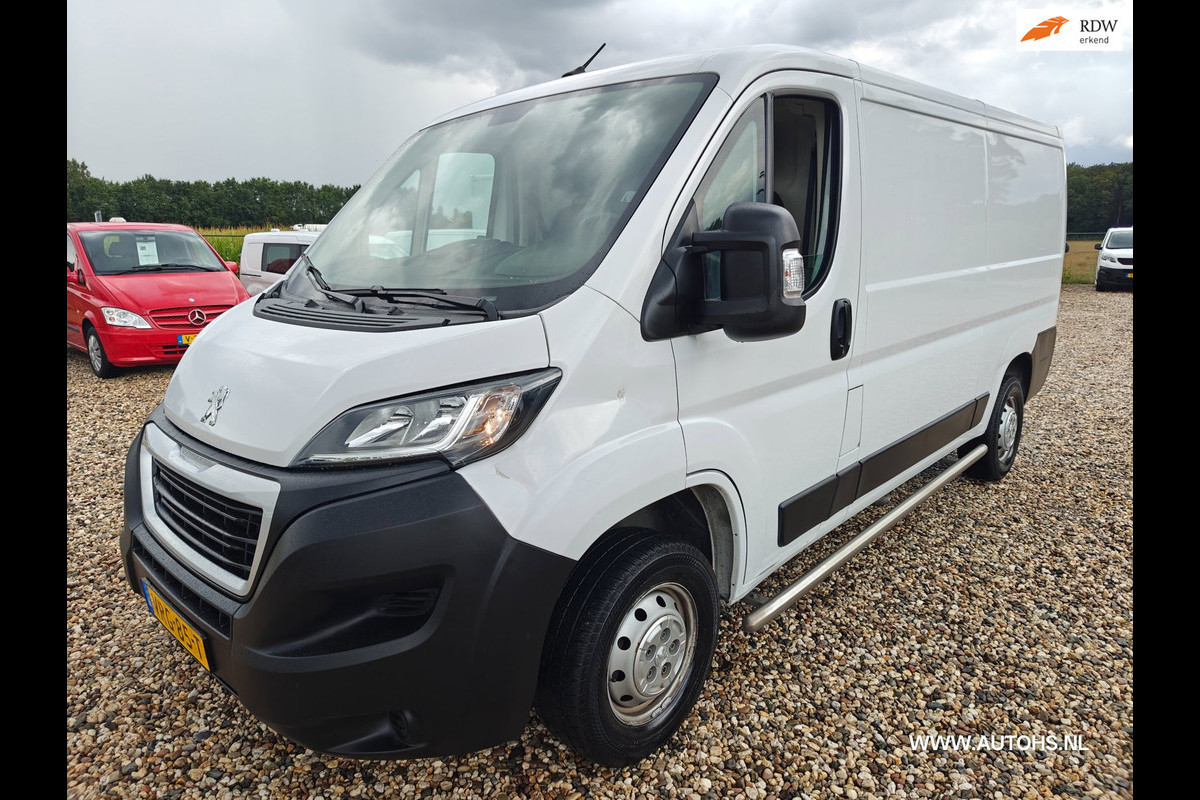 Peugeot Boxer 2.2 BlueHDi 120 L2H1 , 1e Eig , Euro 6 , Apk 8-2027 , Lang model , Airco cruise camera.