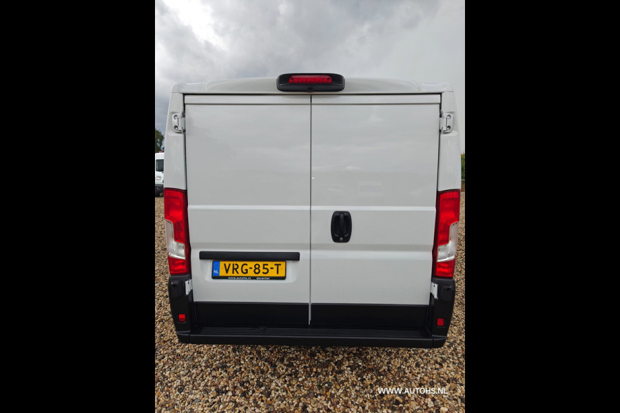 Peugeot Boxer 2.2 BlueHDi 120 L2H1 , 1e Eig , Euro 6 , Apk 8-2027 , Lang model , Airco cruise camera.