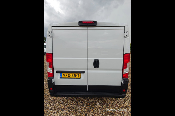 Peugeot Boxer 2.2 BlueHDi 120 L2H1 , 1e Eig , Euro 6 , Apk 8-2027 , Lang model , Airco cruise camera.