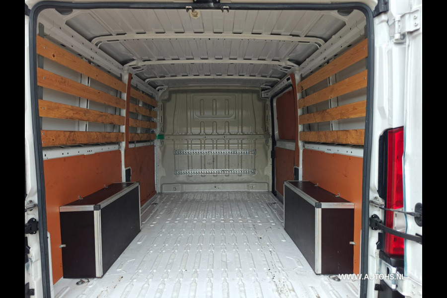 Peugeot Boxer 2.2 BlueHDi 120 L2H1 , 1e Eig , Euro 6 , Apk 8-2027 , Lang model , Airco cruise camera.