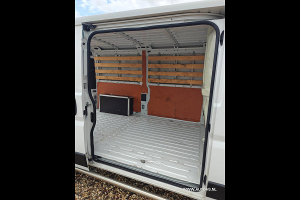 Peugeot Boxer 2.2 BlueHDi 120 L2H1 , 1e Eig , Euro 6 , Apk 8-2027 , Lang model , Airco cruise camera.