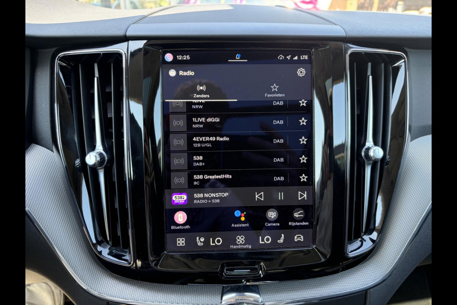 Volvo XC60 T6 Twin Engine PHEV Inscription AWD ELEK. ACHTERKLEP| VOLVO DEALER ONDERHOUDEN| ACHTERBANK VERWARMD| ELEKTRISCHE STOELEN MET MEMORY| STOEL + STUURVERWARMING|