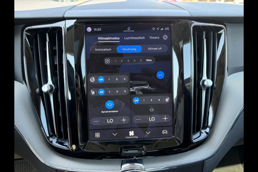 Volvo XC60 T6 Twin Engine PHEV Inscription AWD ELEK. ACHTERKLEP| VOLVO DEALER ONDERHOUDEN| ACHTERBANK VERWARMD| ELEKTRISCHE STOELEN MET MEMORY| STOEL + STUURVERWARMING|