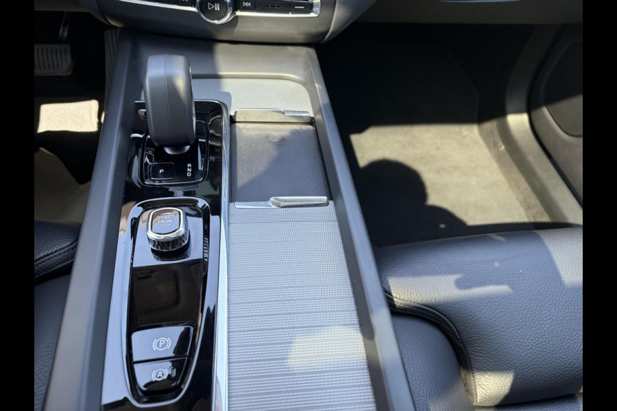 Volvo XC60 T6 Twin Engine PHEV Inscription AWD ELEK. ACHTERKLEP| VOLVO DEALER ONDERHOUDEN| ACHTERBANK VERWARMD| ELEKTRISCHE STOELEN MET MEMORY| STOEL + STUURVERWARMING|