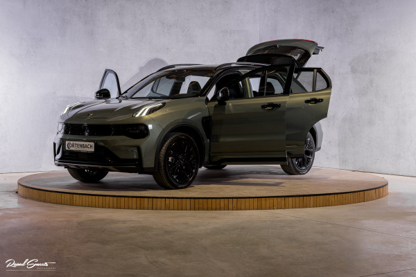 Lynk & Co 01 1.5 More | 4 Jaar fabrieksgarantie | Panoramadak | Memory | Adaptieve cruise | Blis |