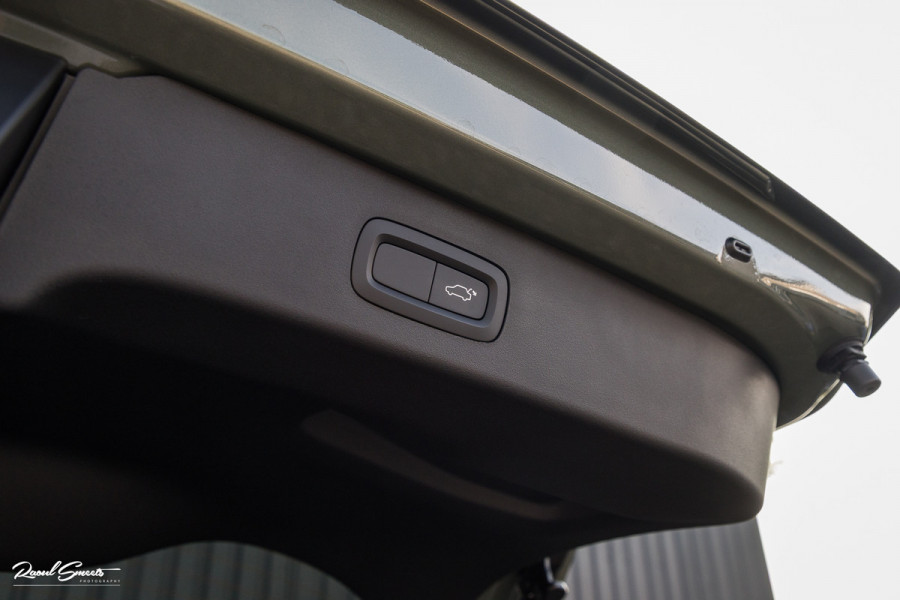Lynk & Co 01 1.5 More | 4 Jaar fabrieksgarantie | Panoramadak | Memory | Adaptieve cruise | Blis |