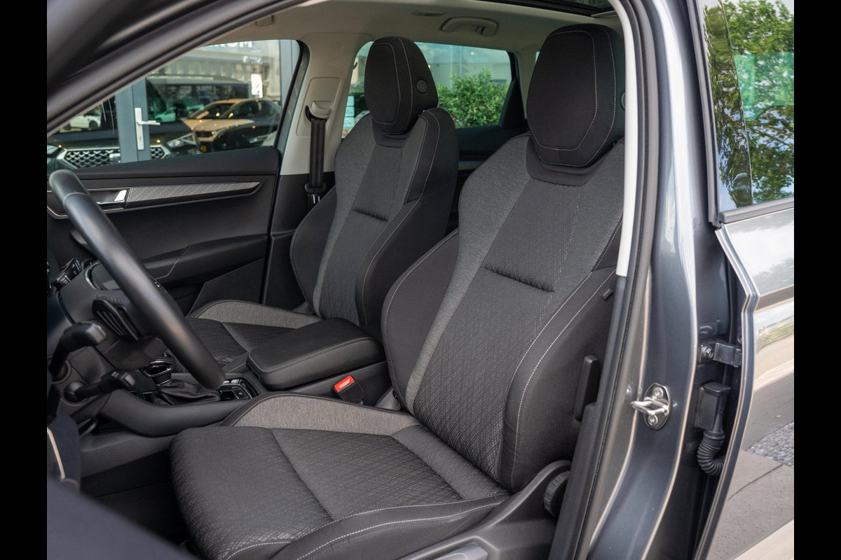 Škoda Karoq 1.5 TSI 150pk Automaat Business Edition Plus | Panoramadak | Travel Assist | Performance Pack