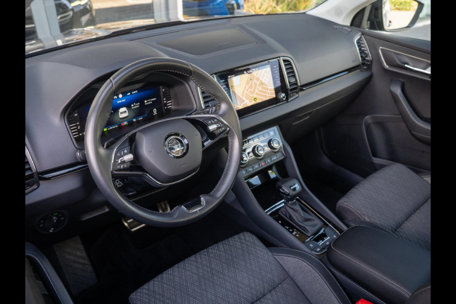 Škoda Karoq 1.5 TSI 150pk Automaat Business Edition Plus | Panoramadak | Travel Assist | Performance Pack