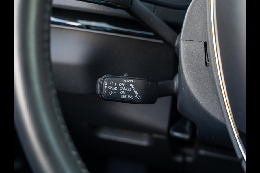 Škoda Karoq 1.5 TSI 150pk Automaat Business Edition Plus | Panoramadak | Travel Assist | Performance Pack