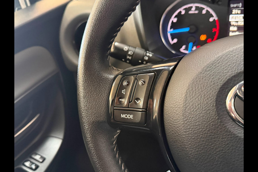 Toyota Yaris 1.0 VVT-i Connect | Airco | Camera | Nette staat