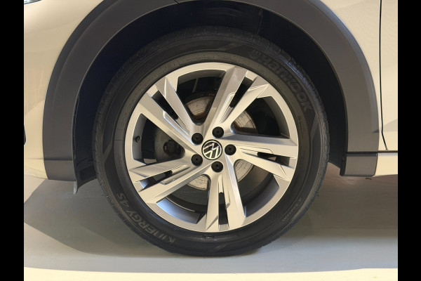 Volkswagen Taigo 1.0 TSI 3x R-Line |Pano|Virtual Cockpit|Carplay|LED|Stoelverwarming|
