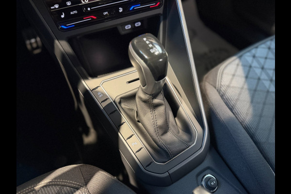 Volkswagen Taigo 1.0 TSI 3x R-Line |Pano|Virtual Cockpit|Carplay|LED|Stoelverwarming|