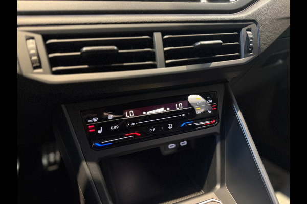Volkswagen Taigo 1.0 TSI 3x R-Line |Pano|Virtual Cockpit|Carplay|LED|Stoelverwarming|