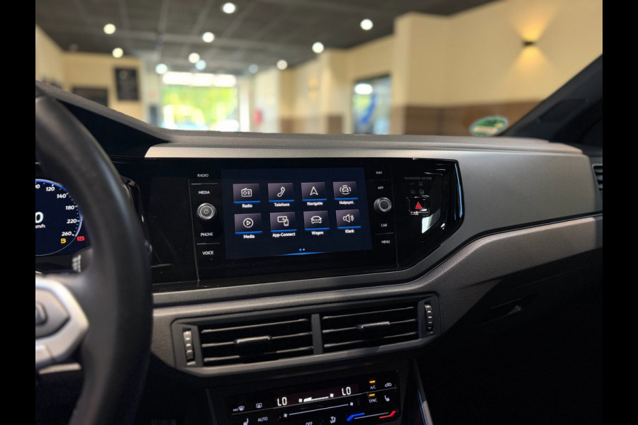 Volkswagen Taigo 1.0 TSI 3x R-Line |Pano|Virtual Cockpit|Carplay|LED|Stoelverwarming|