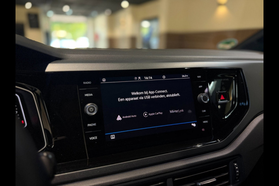 Volkswagen Taigo 1.0 TSI 3x R-Line |Pano|Virtual Cockpit|Carplay|LED|Stoelverwarming|