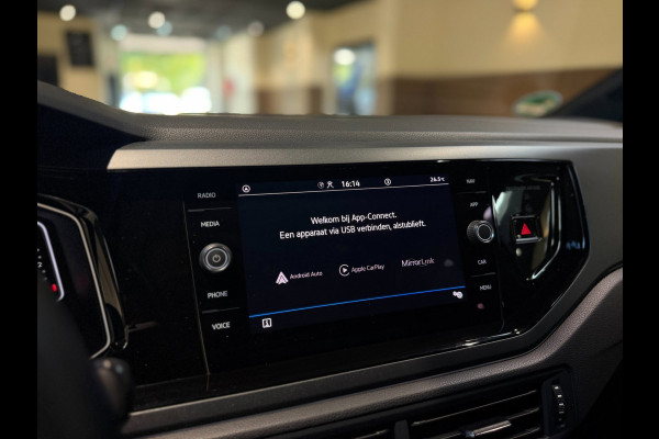 Volkswagen Taigo 1.0 TSI 3x R-Line |Pano|Virtual Cockpit|Carplay|LED|Stoelverwarming|