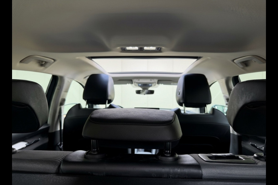 Škoda ENYAQ iV 80, panoramadak, electr bedienbare trekhaak, 1/2 lederen sportinterieur, achteruitrijcamera,vele opties1 e eigenaar