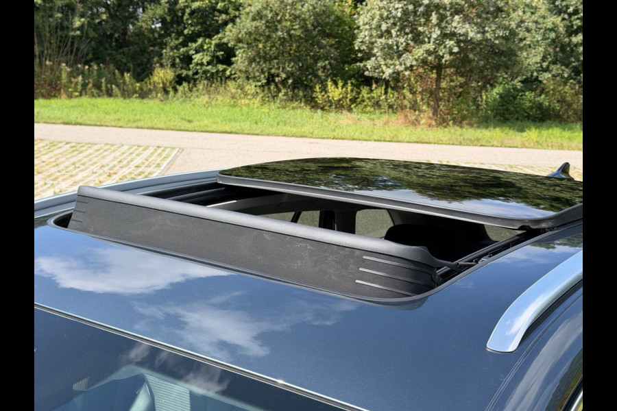 Škoda ENYAQ iV 80, panoramadak, electr bedienbare trekhaak, 1/2 lederen sportinterieur, achteruitrijcamera,vele opties1 e eigenaar
