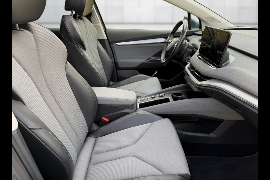 Škoda ENYAQ iV 80, panoramadak, electr bedienbare trekhaak, 1/2 lederen sportinterieur, achteruitrijcamera,vele opties1 e eigenaar