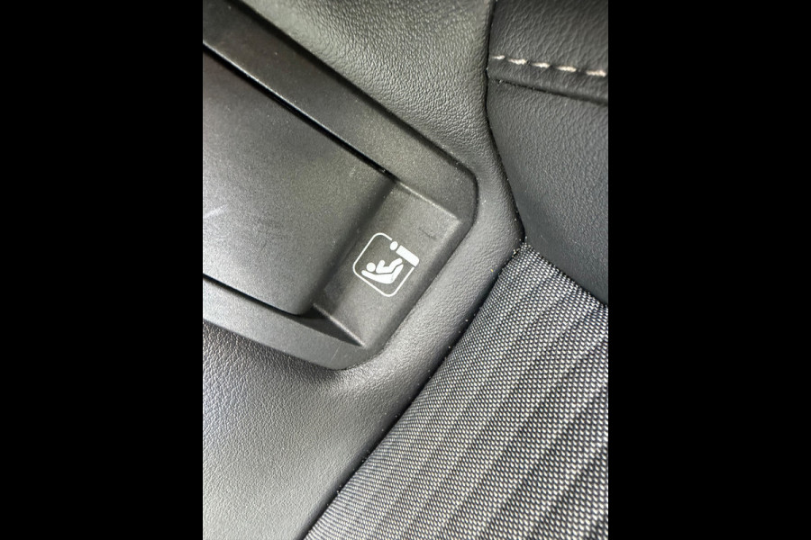 Škoda ENYAQ iV 80, panoramadak, electr bedienbare trekhaak, 1/2 lederen sportinterieur, achteruitrijcamera,vele opties1 e eigenaar