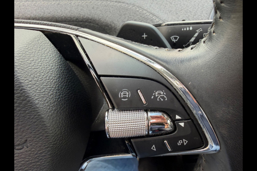 Škoda ENYAQ iV 80, panoramadak, electr bedienbare trekhaak, 1/2 lederen sportinterieur, achteruitrijcamera,vele opties1 e eigenaar