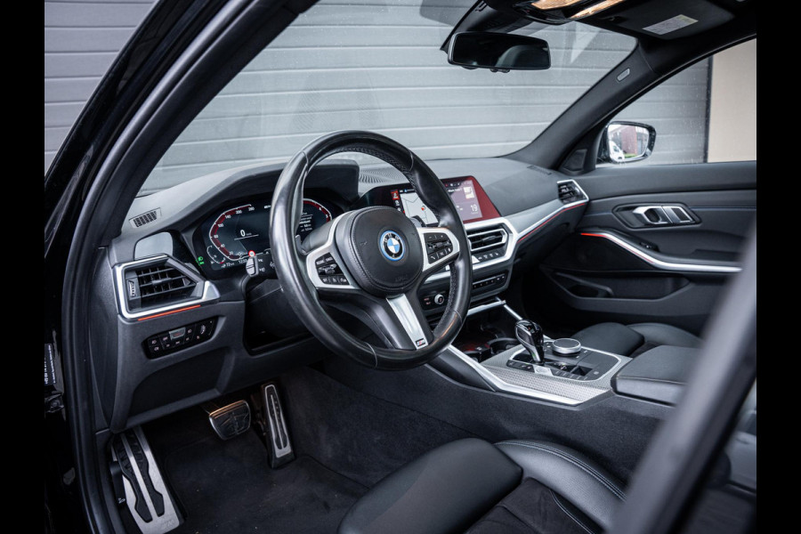 BMW 3 Serie Touring 330e High Executive - M-Sport l Laser l Pano l HUD l Memory