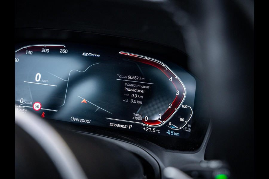 BMW 3 Serie Touring 330e High Executive - M-Sport l Laser l Pano l HUD l Memory