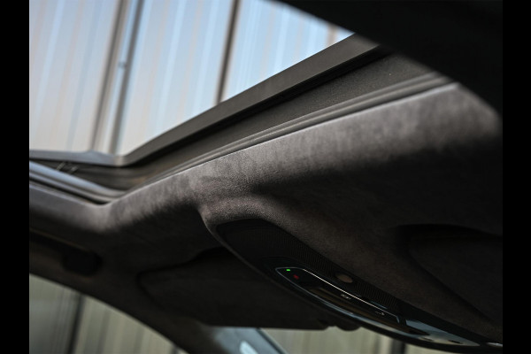 Audi Q7 60 TFSI e quattro Pro Line S Competition | Panoramadak | Carbon Interieur | Alcantara Hemel | 360 Camera | HUD | Bose | Massage + Ventilatie | Luchtvering | Soft Close | Memory Seats | Ambiance Interieur |
