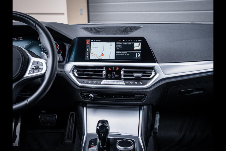 BMW 3 Serie Touring 320i High Executive Edition - M-Sport l 19'' l Camera l Sfeeverl.