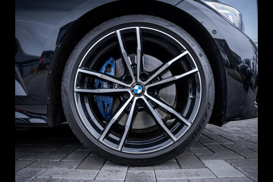 BMW 3 Serie Touring 320i High Executive Edition - M-Sport l 19'' l Camera l Sfeeverl.