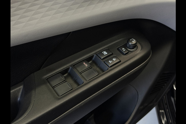 Suzuki Swift 1.2 Style Smart Hybrid | Navi | 16" | Carplay | Camera | Led | ACC | Dodehoek |