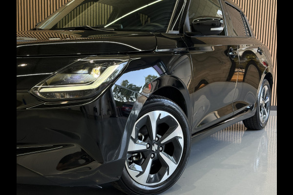 Suzuki Swift 1.2 Style Smart Hybrid | Navi | 16" | Carplay | Camera | Led | ACC | Dodehoek |