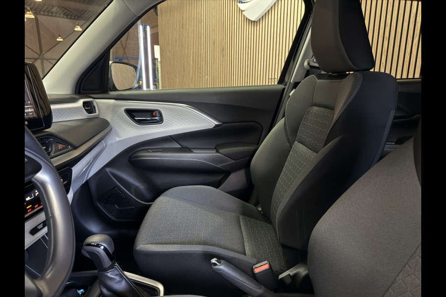 Suzuki Swift 1.2 Style Smart Hybrid | Navi | 16" | Carplay | Camera | Led | ACC | Dodehoek |