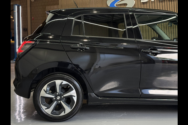 Suzuki Swift 1.2 Style Smart Hybrid | Navi | 16" | Carplay | Camera | Led | ACC | Dodehoek |