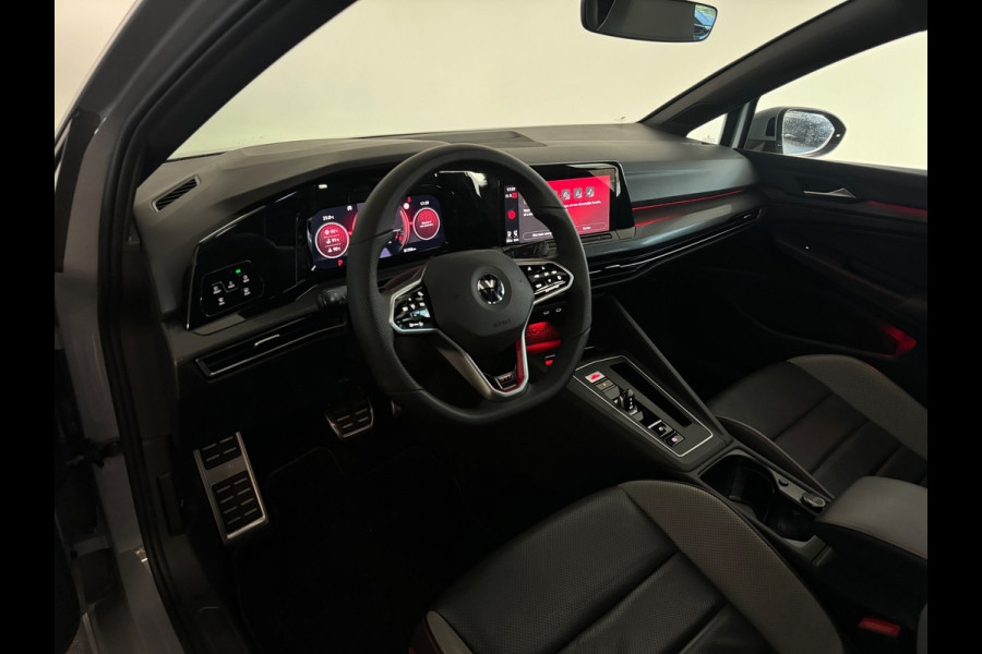 Volkswagen Golf 2.0 TSI GTI Pano|Leer|Stoelventilatie|Camera|IQ|Camera
