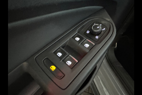 Volkswagen Golf 2.0 TSI GTI Pano|Leer|Stoelventilatie|Camera|IQ|Camera