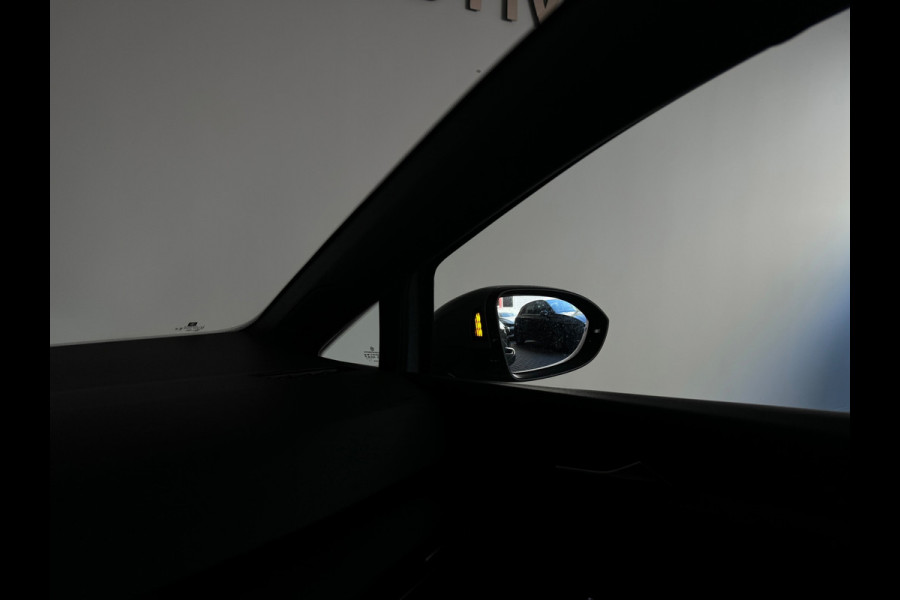 Volkswagen Golf 2.0 TSI GTI Pano|Leer|Stoelventilatie|Camera|IQ|Camera