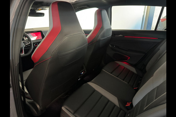 Volkswagen Golf 2.0 TSI GTI Pano|Leer|Stoelventilatie|Camera|IQ|Camera