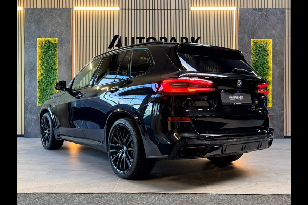 BMW X5 XDrive45e High Executive M-SPORT|PANO|HuD|SKY LOUNGE|360CAM|ACHTERASBESTURING|SFEERVERLICHTING|22INCH|394PK|BOMVOL!
