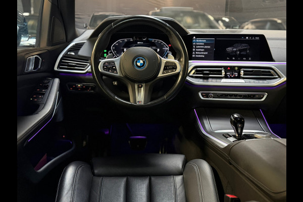 BMW X5 XDrive45e High Executive M-SPORT|PANO|HuD|SKY LOUNGE|360CAM|ACHTERASBESTURING|SFEERVERLICHTING|22INCH|394PK|BOMVOL!