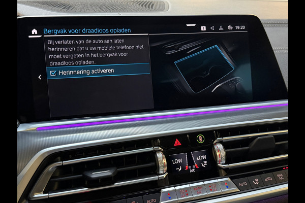 BMW X5 XDrive45e High Executive M-SPORT|PANO|HuD|SKY LOUNGE|360CAM|ACHTERASBESTURING|SFEERVERLICHTING|22INCH|394PK|BOMVOL!