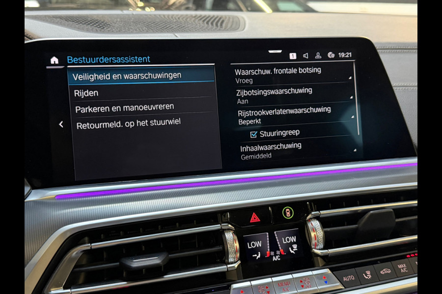 BMW X5 XDrive45e High Executive M-SPORT|PANO|HuD|SKY LOUNGE|360CAM|ACHTERASBESTURING|SFEERVERLICHTING|22INCH|394PK|BOMVOL!